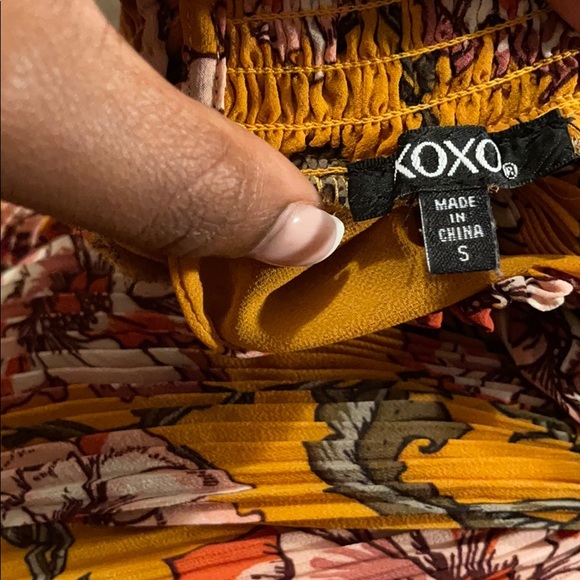 Mustard/ Floral Blouse - Picture 2 of 4